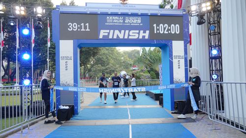 Race photo from KEMLU RUN 2025