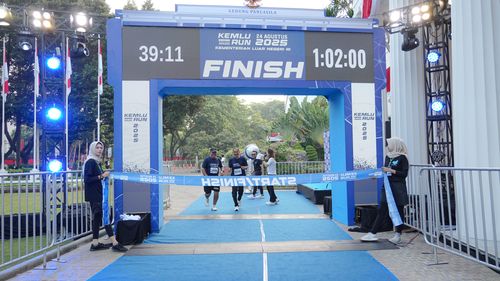 Race photo from KEMLU RUN 2025