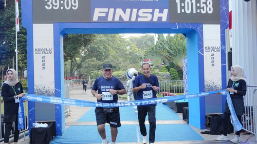 Race photo from KEMLU RUN 2025