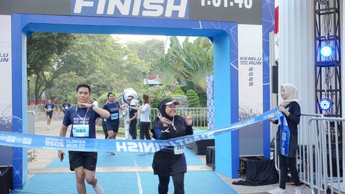 Race photo from KEMLU RUN 2025