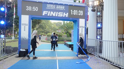 Race photo from KEMLU RUN 2025