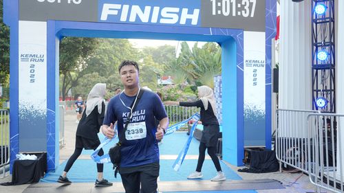 Race photo from KEMLU RUN 2025