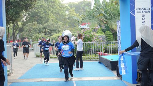 Race photo from KEMLU RUN 2025