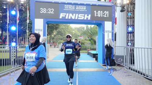 Race photo from KEMLU RUN 2025