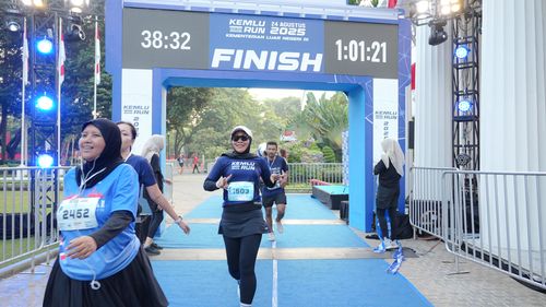 Race photo from KEMLU RUN 2025