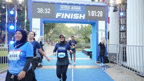 Race photo from KEMLU RUN 2025