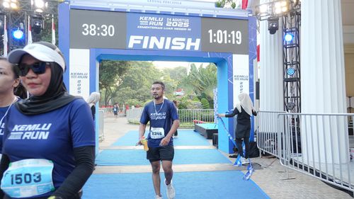 Race photo from KEMLU RUN 2025