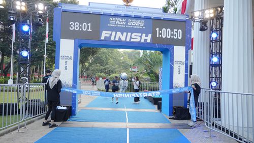 Race photo from KEMLU RUN 2025