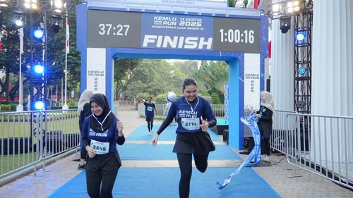 Race photo from KEMLU RUN 2025