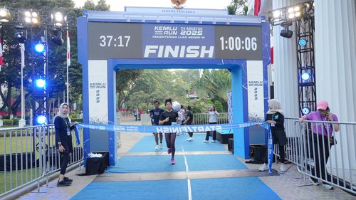 Race photo from KEMLU RUN 2025