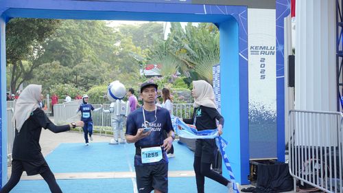 Race photo from KEMLU RUN 2025