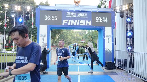 Race photo from KEMLU RUN 2025
