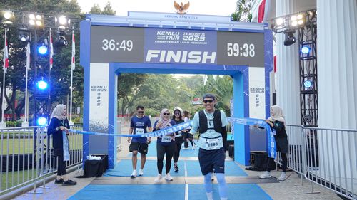 Race photo from KEMLU RUN 2025
