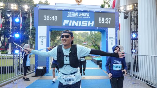 Race photo from KEMLU RUN 2025