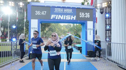 Race photo from KEMLU RUN 2025