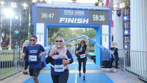 Race photo from KEMLU RUN 2025