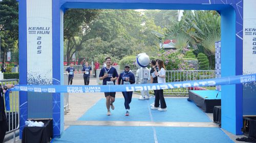 Race photo from KEMLU RUN 2025