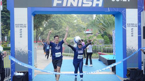 Race photo from KEMLU RUN 2025