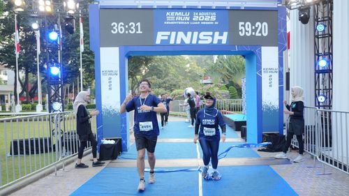 Race photo from KEMLU RUN 2025