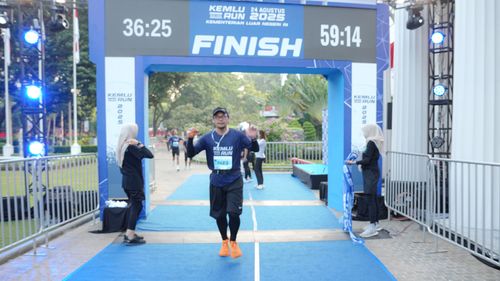 Race photo from KEMLU RUN 2025