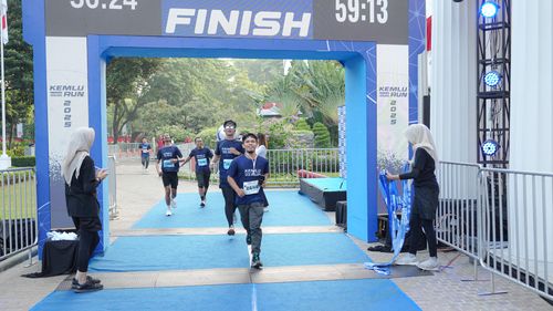 Race photo from KEMLU RUN 2025