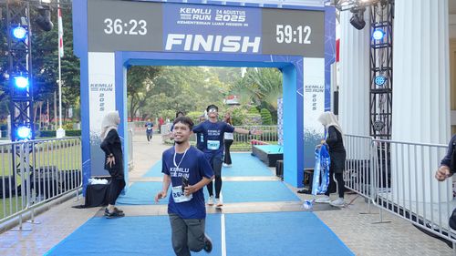 Race photo from KEMLU RUN 2025