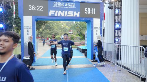 Race photo from KEMLU RUN 2025