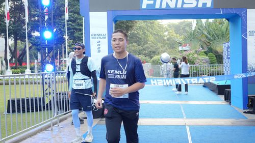 Race photo from KEMLU RUN 2025