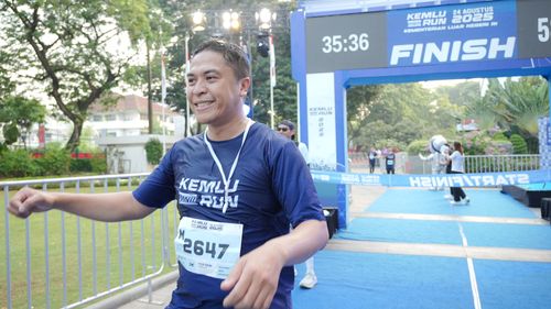 Race photo from KEMLU RUN 2025