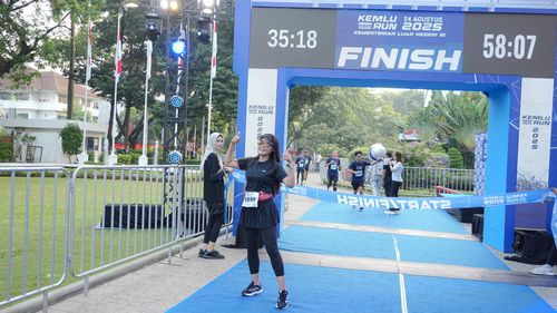 Race photo from KEMLU RUN 2025