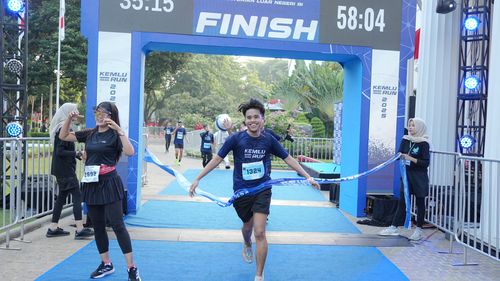 Race photo from KEMLU RUN 2025