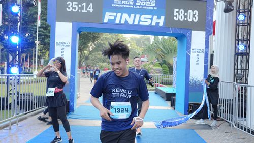 Race photo from KEMLU RUN 2025