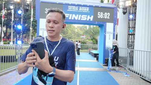 Race photo from KEMLU RUN 2025