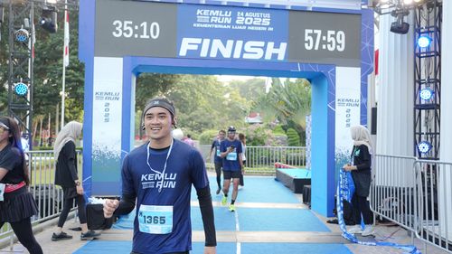 Race photo from KEMLU RUN 2025