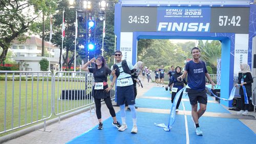 Race photo from KEMLU RUN 2025