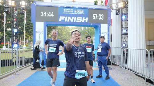 Race photo from KEMLU RUN 2025