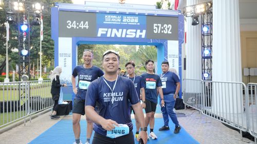 Race photo from KEMLU RUN 2025