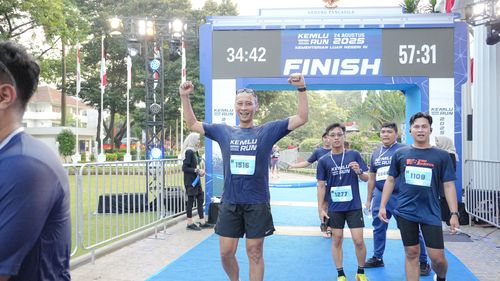 Race photo from KEMLU RUN 2025