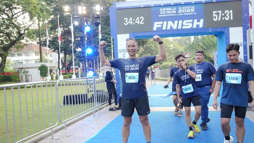 Race photo from KEMLU RUN 2025