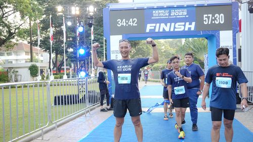 Race photo from KEMLU RUN 2025