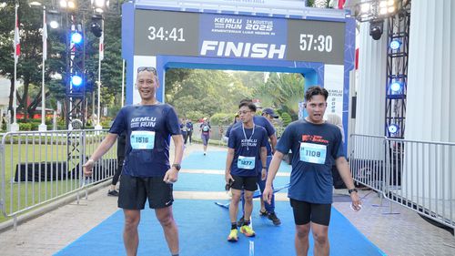 Race photo from KEMLU RUN 2025