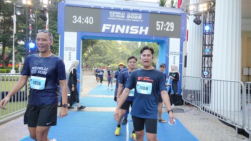 Race photo from KEMLU RUN 2025