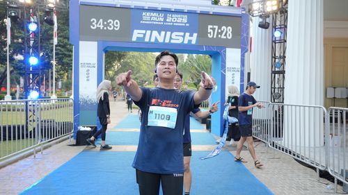 Race photo from KEMLU RUN 2025