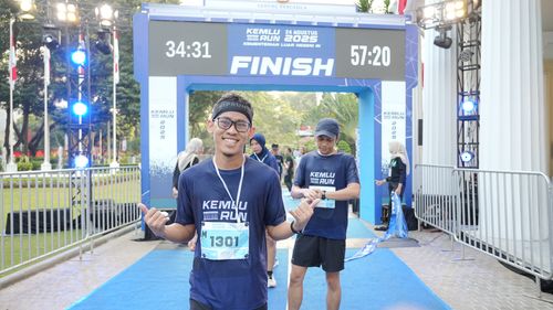 Race photo from KEMLU RUN 2025