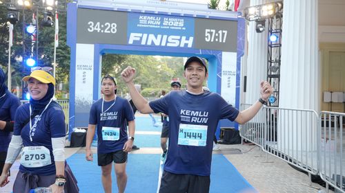 Race photo from KEMLU RUN 2025