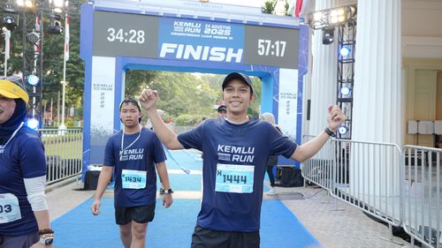 Race photo from KEMLU RUN 2025