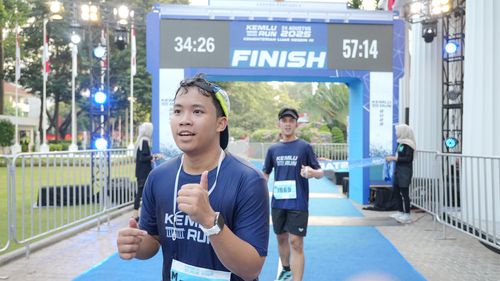 Race photo from KEMLU RUN 2025