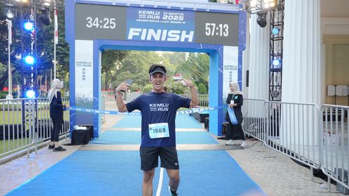 Race photo from KEMLU RUN 2025