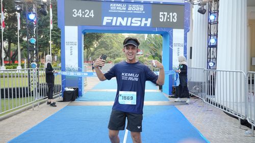 Race photo from KEMLU RUN 2025