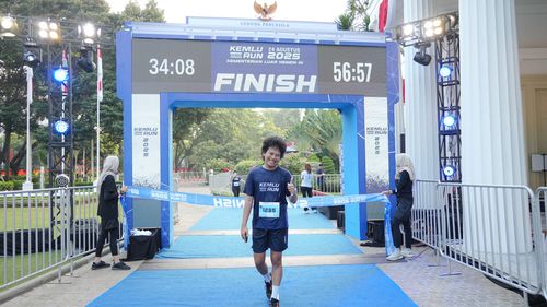 Race photo from KEMLU RUN 2025